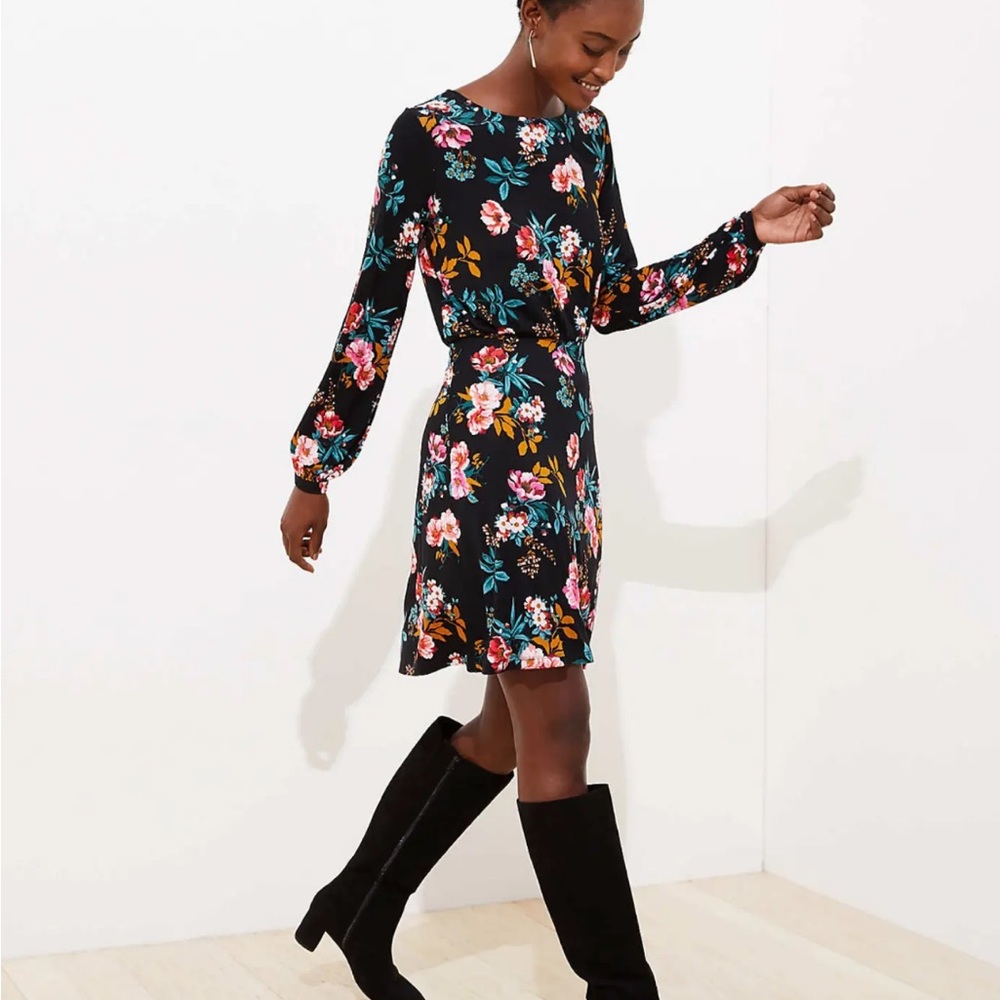 LOFT Petite Black Floral Bar Back Fit & Flare Cocktail Dress NWT Size 12 - Picture 3 of 9